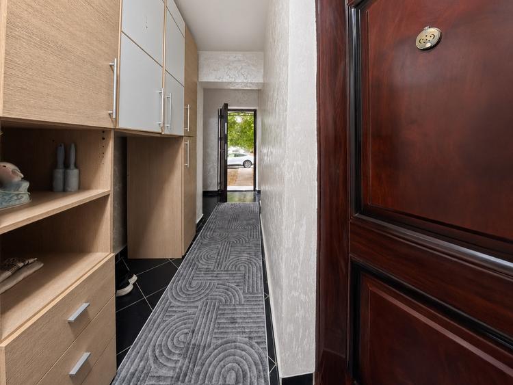 Apartament cu 3 camere decomandat, mobilat în Nord