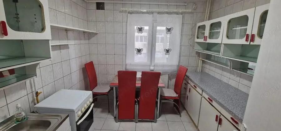 Apartament cu 2 camere decomandat în Anda