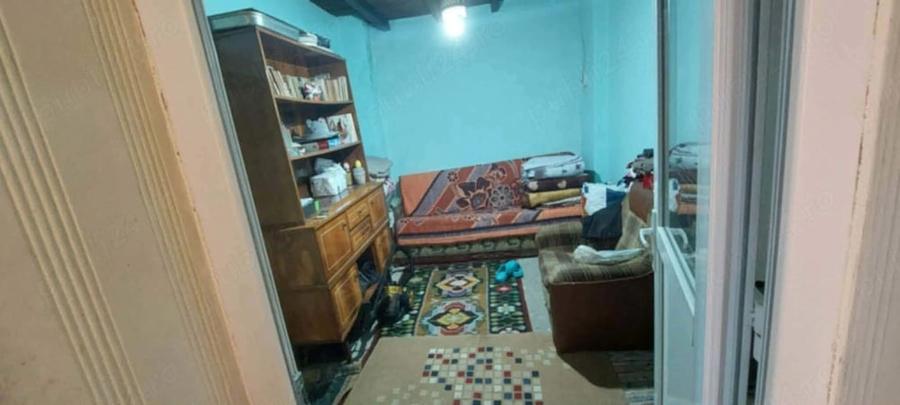 Casă cu 3 camere cu Teren 1400 Mp în Budeni
