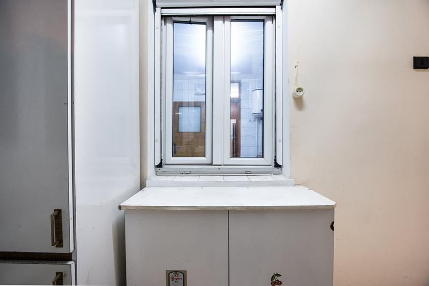 Apartament cu 2 camere decomandat în Baba Novac