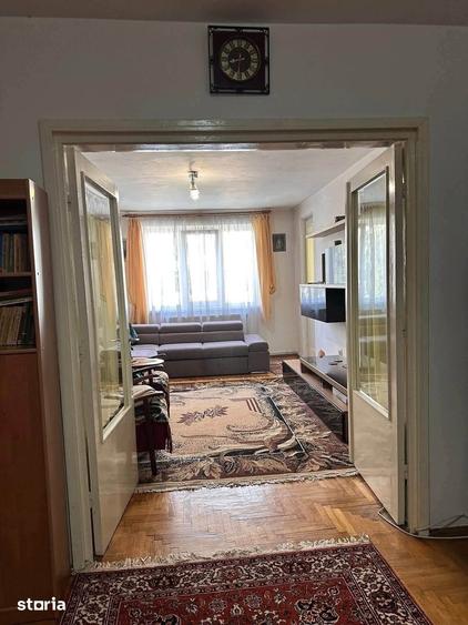 Apartament cu 3 camere în Central