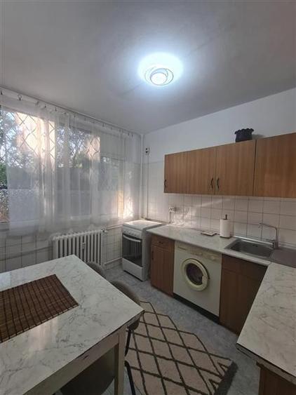 Apartament cu 2 camere decomandat, mobilat în 1 Mai