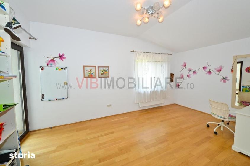Casă cu 6 camere cu Teren 553 Mp în Băneasa