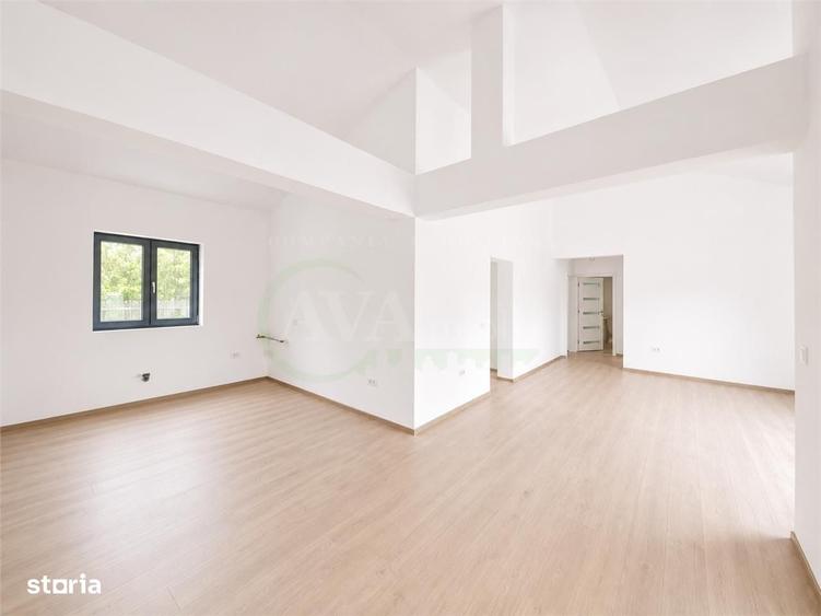 Casă cu 3 camere în Ciupercenii Noi