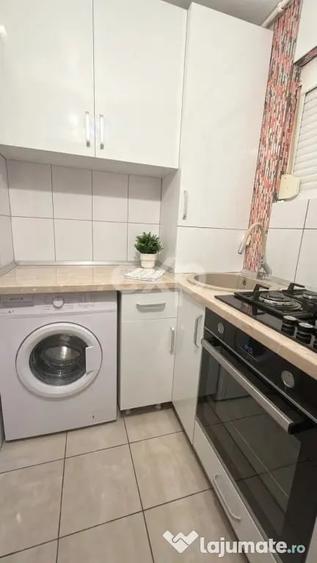 Apartament cu 2 camere decomandat în Războieni