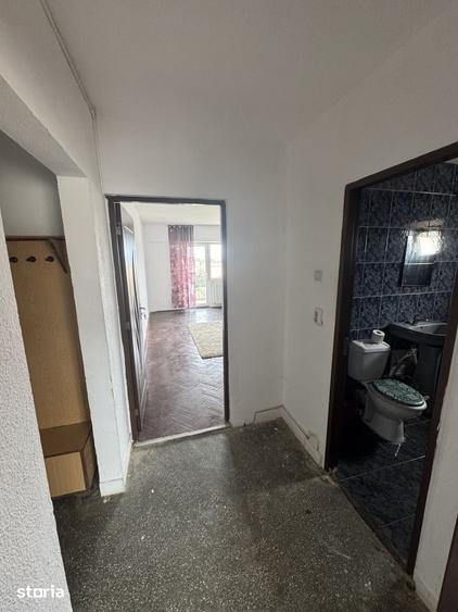 Apartament cu 2 camere decomandat în Carpați 2