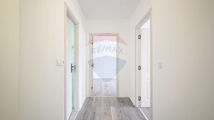 Apartament cu 2 camere decomandat în Județean