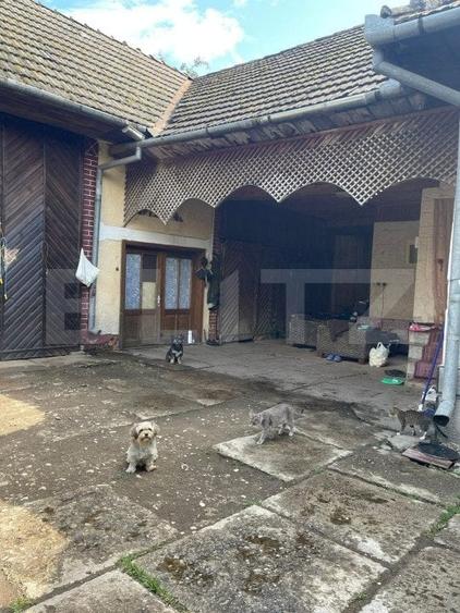 Casă individuală cu 6 camere cu Canalizare în Exterior Est