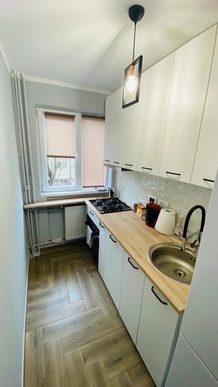 Apartament cu 2 camere semidecomandat în Dacia