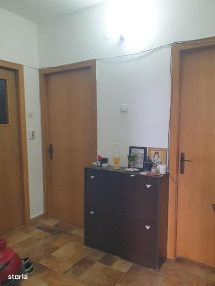 Apartament cu 3 camere decomandat în Păcurari
