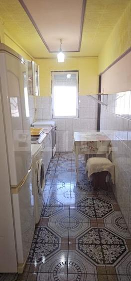 Apartament cu 2 camere semidecomandat, mobilat în 14 Mai