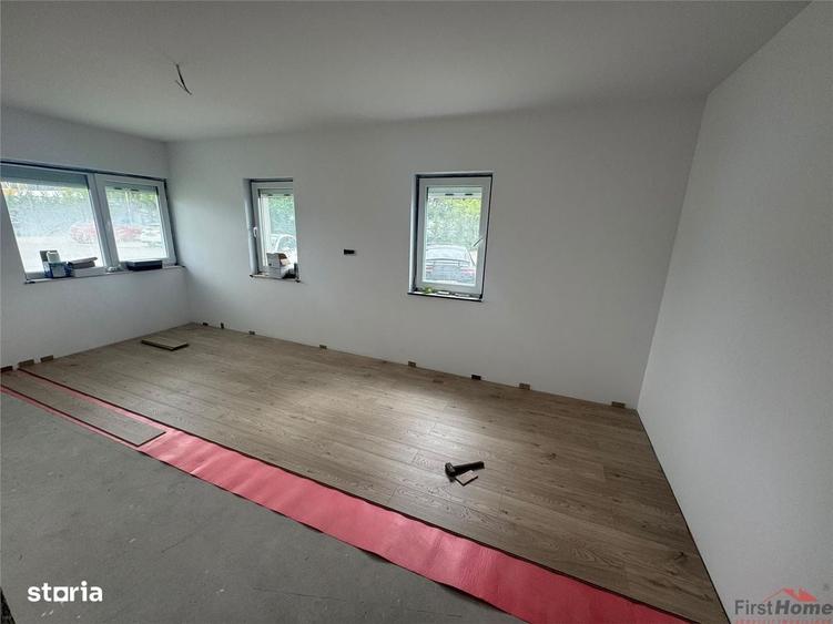 Spațiu comercial, de 98 mp, în Central