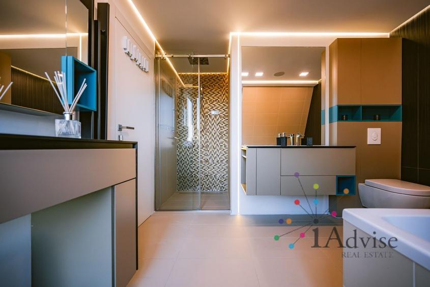 Apartament cu 3 camere decomandat, mobilat în Centrul Istoric