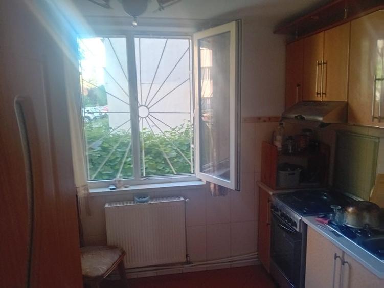 Apartament cu 3 camere în Mărăței