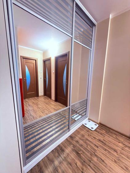 Apartament cu 3 camere decomandat în Nicolina