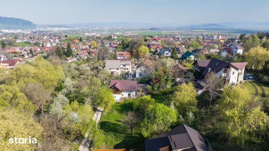 Teren de 561 mp, în Turcheș