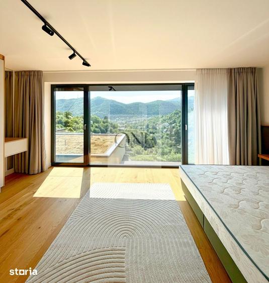 Apartament cu 4 camere în Schei