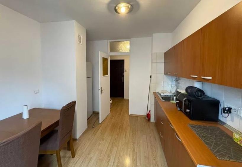 Apartament cu 2 camere semidecomandat, mobilat în Panduri