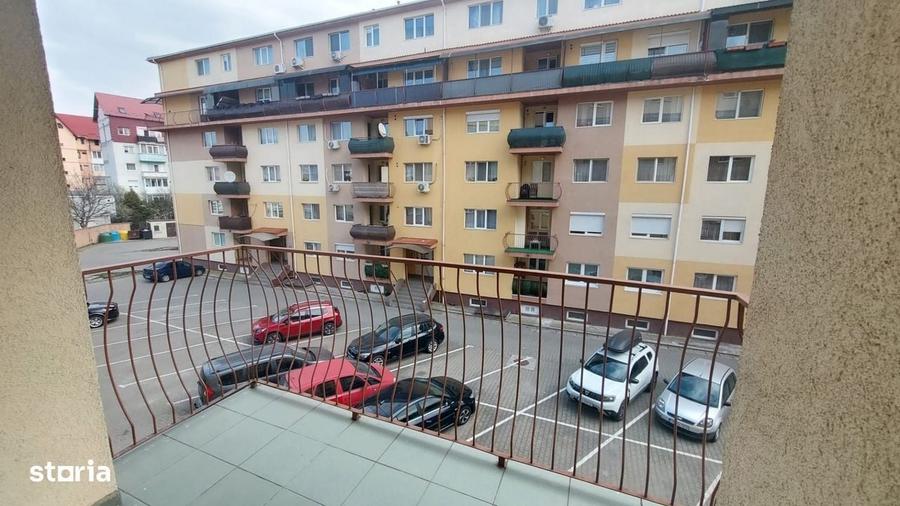 Apartament cu 3 camere decomandat în Șelimbăr
