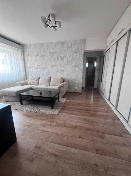 Apartament cu 2 camere semidecomandat, mobilat în Dorobanți