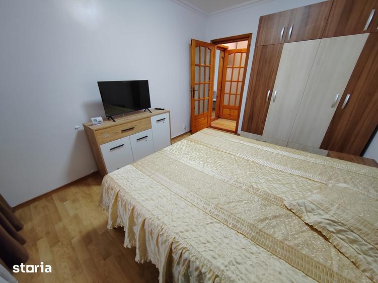 Apartament cu 3 camere decomandat în George Enescu