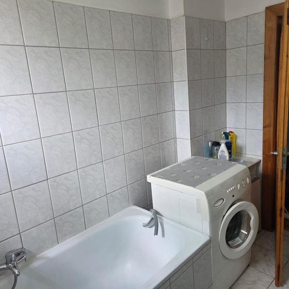 Apartament cu 1 camere decomandat în Astra