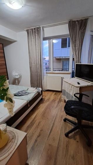 Apartament cu 2 camere semidecomandat în Iacobeni