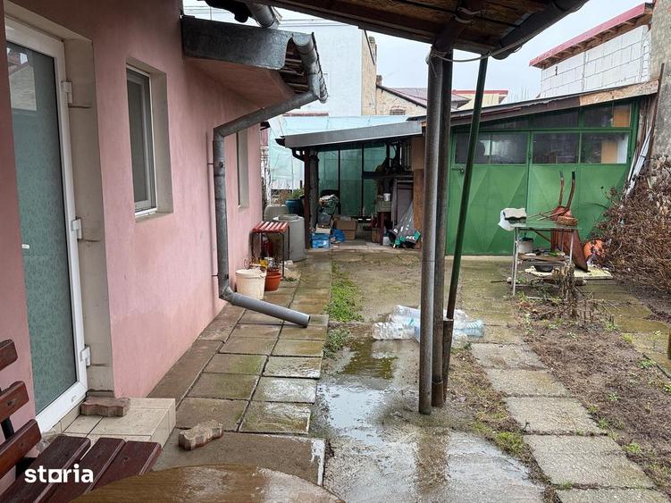Casă cu 3 camere cu Teren 367 Mp în Central