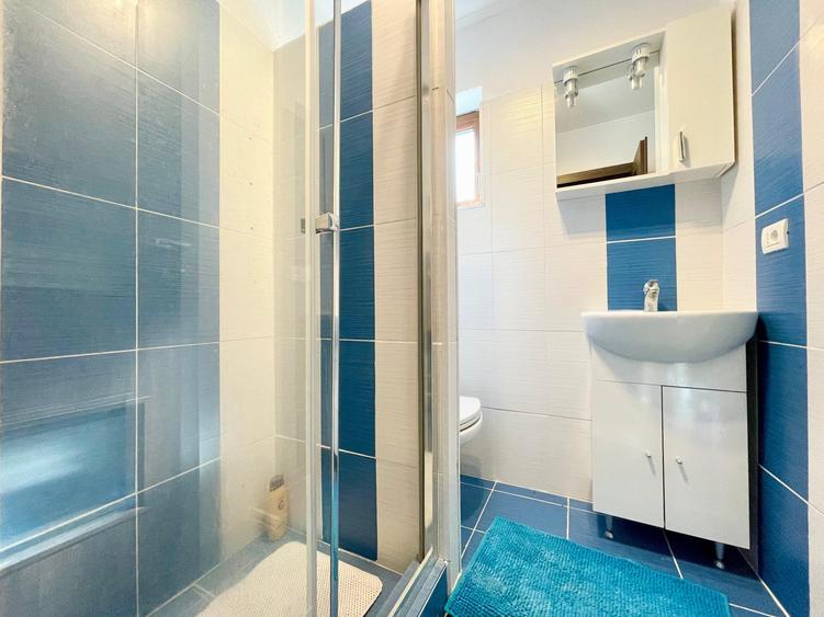 Duplex cu 5 camere cu Teren 380 Mp în Dumbrăvița
