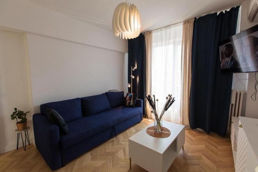 Apartament cu 2 camere decomandat, mobilat în Calea Victoriei