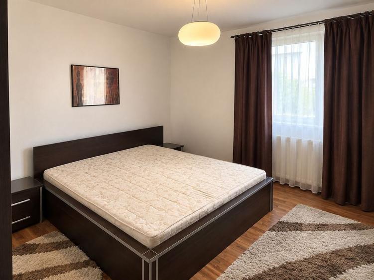 Apartament cu 2 camere semidecomandat, mobilat în Bună Ziua