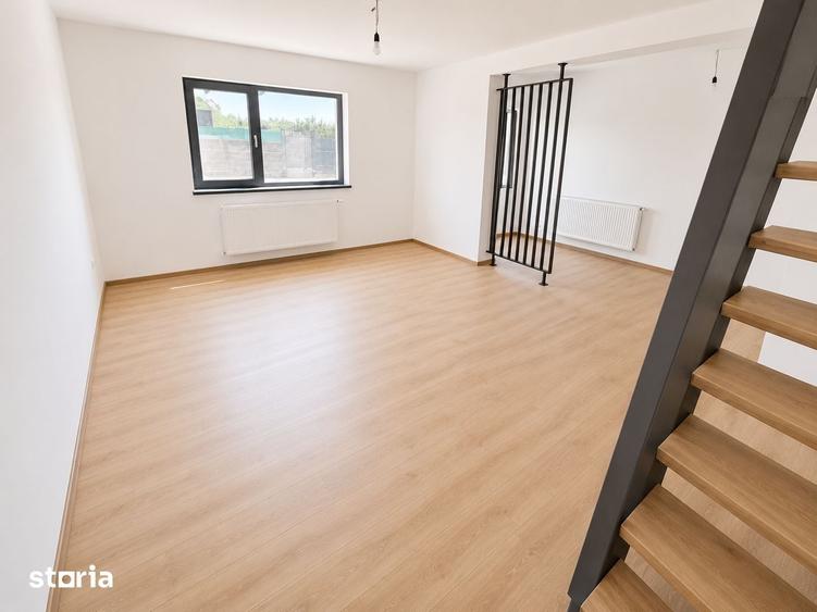 Casă cu 3 camere cu Teren 450 Mp în Podu Roș