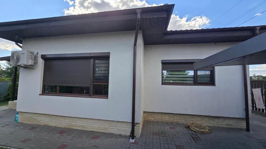 Casă individuală cu 3 camere cu Canalizare în Obor