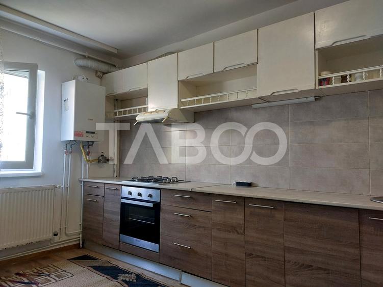 Apartament cu 2 camere decomandat, mobilat în Calea Dumbrăvii