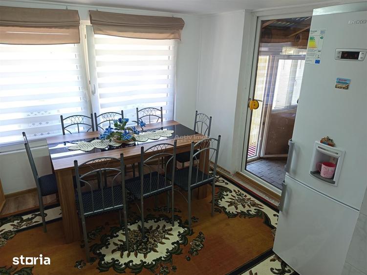 Casă cu Teren 1803 Mp în Anina