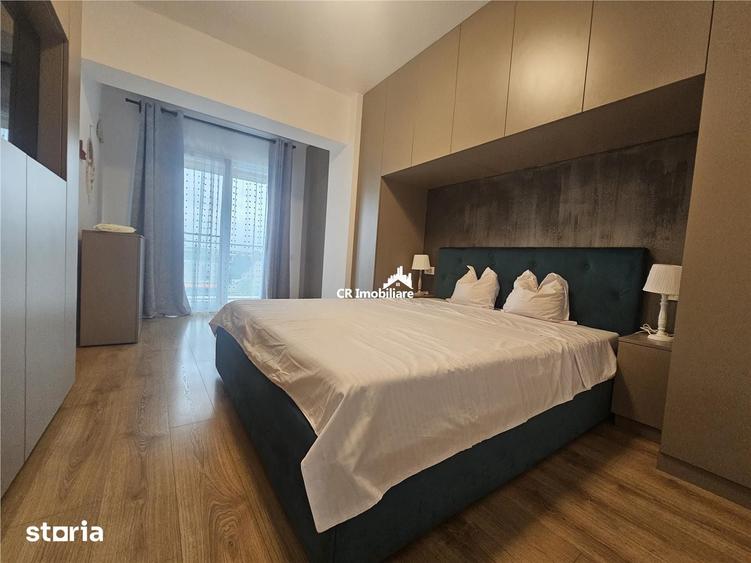 Apartament cu 3 camere semidecomandat în Central
