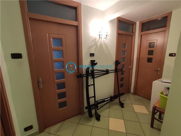 Apartament cu 3 camere decomandat în Mărășești