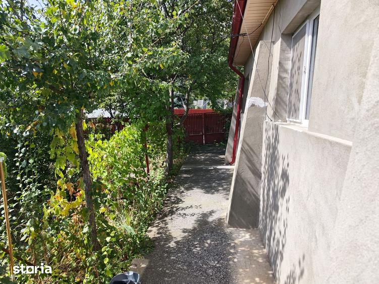 Casă cu 4 camere cu Teren 817 Mp în Gura Vadului