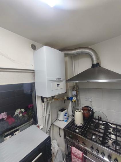 Apartament cu 2 camere decomandat în Siret