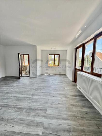 Casă cu 8 camere cu Teren 50 Mp în Timpuri Noi