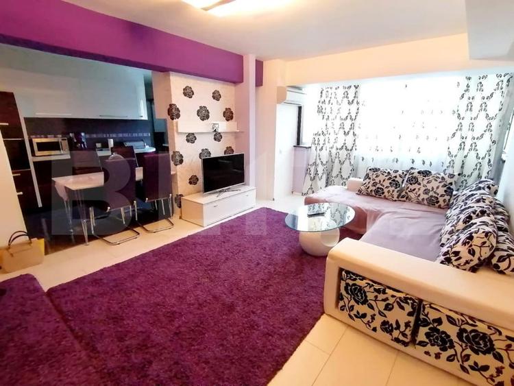 Apartament cu 4 camere decomandat, mobilat în Calea București