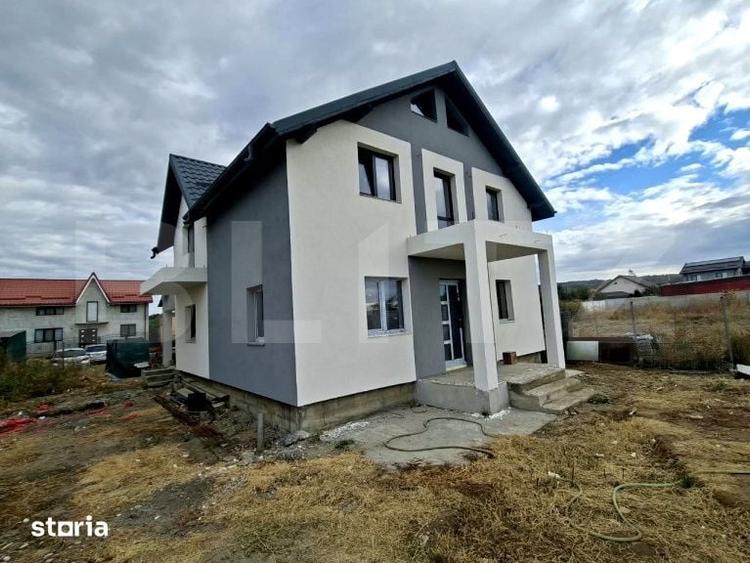 Casă cu 4 camere cu Teren 350 Mp în Pielești