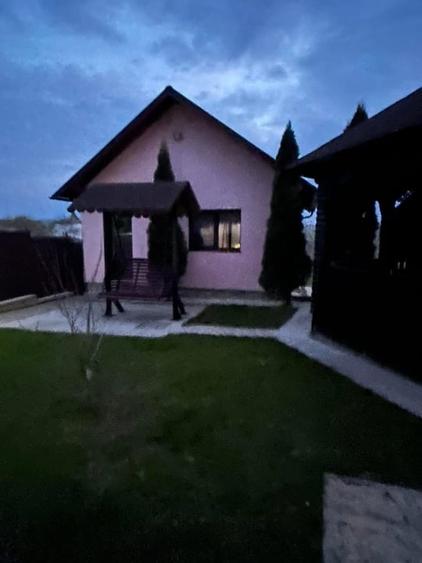 Casă cu 5 camere cu Canalizare în Draxini
