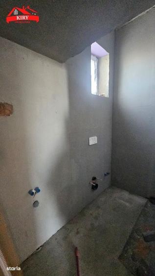 Casă cu 4 camere în Zimandcuz