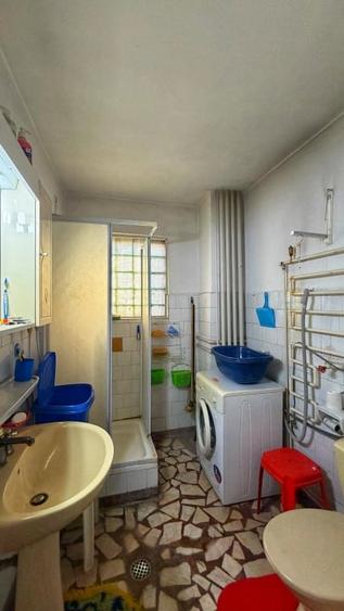 Casă individuală cu 5 camere cu Canalizare în Ștefănești