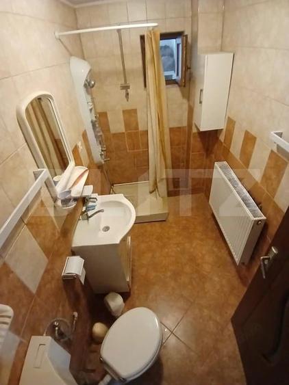 Casă cu 7 camere cu Teren 650 Mp în Sânpetru