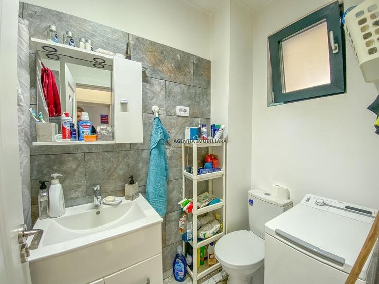 Casă individuală cu 5 camere cu Canalizare în Chiajna