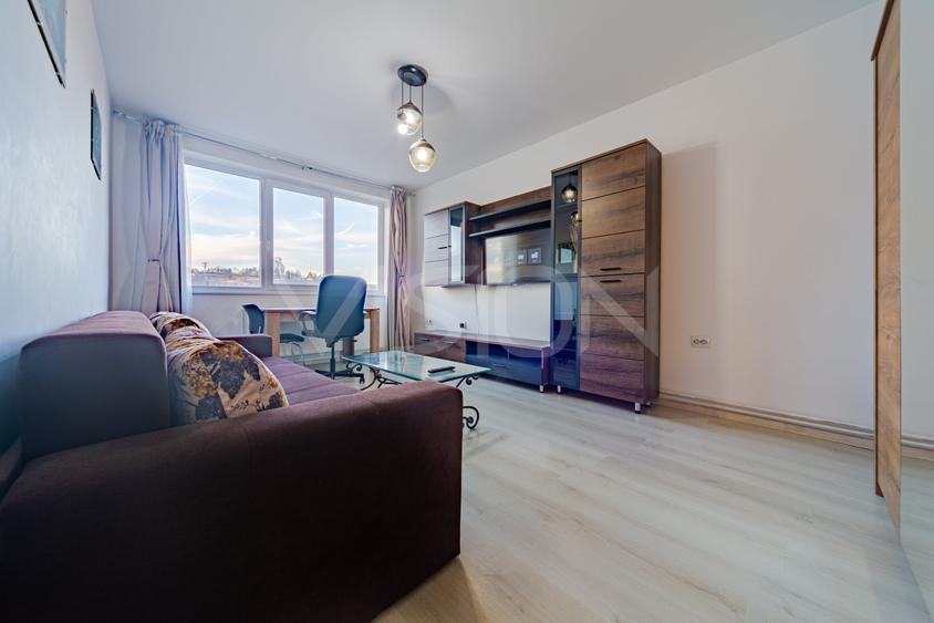 Apartament cu 2 camere decomandat în Central