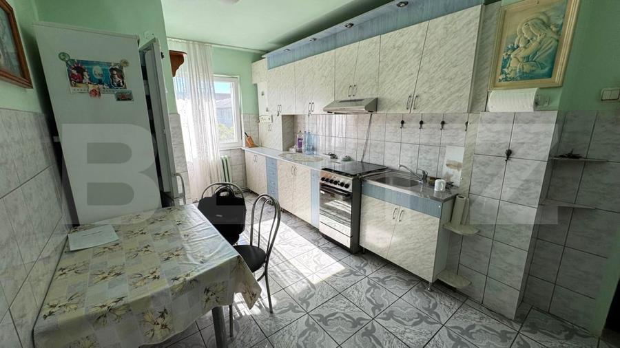 Apartament cu 2 camere semidecomandat, mobilat în Nord