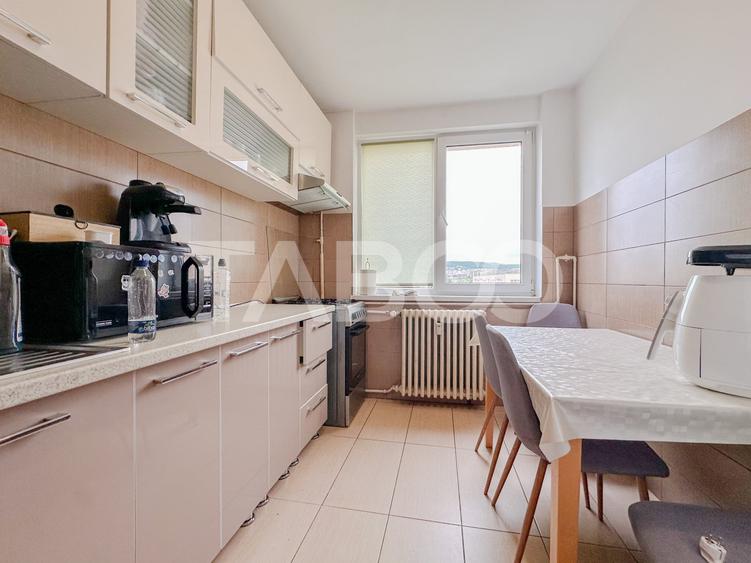 Apartament cu 3 camere semidecomandat, mobilat în Grigorescu